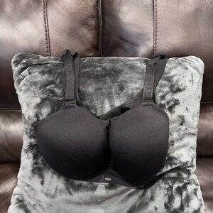 Victoria Secret Sports Bra 34DD